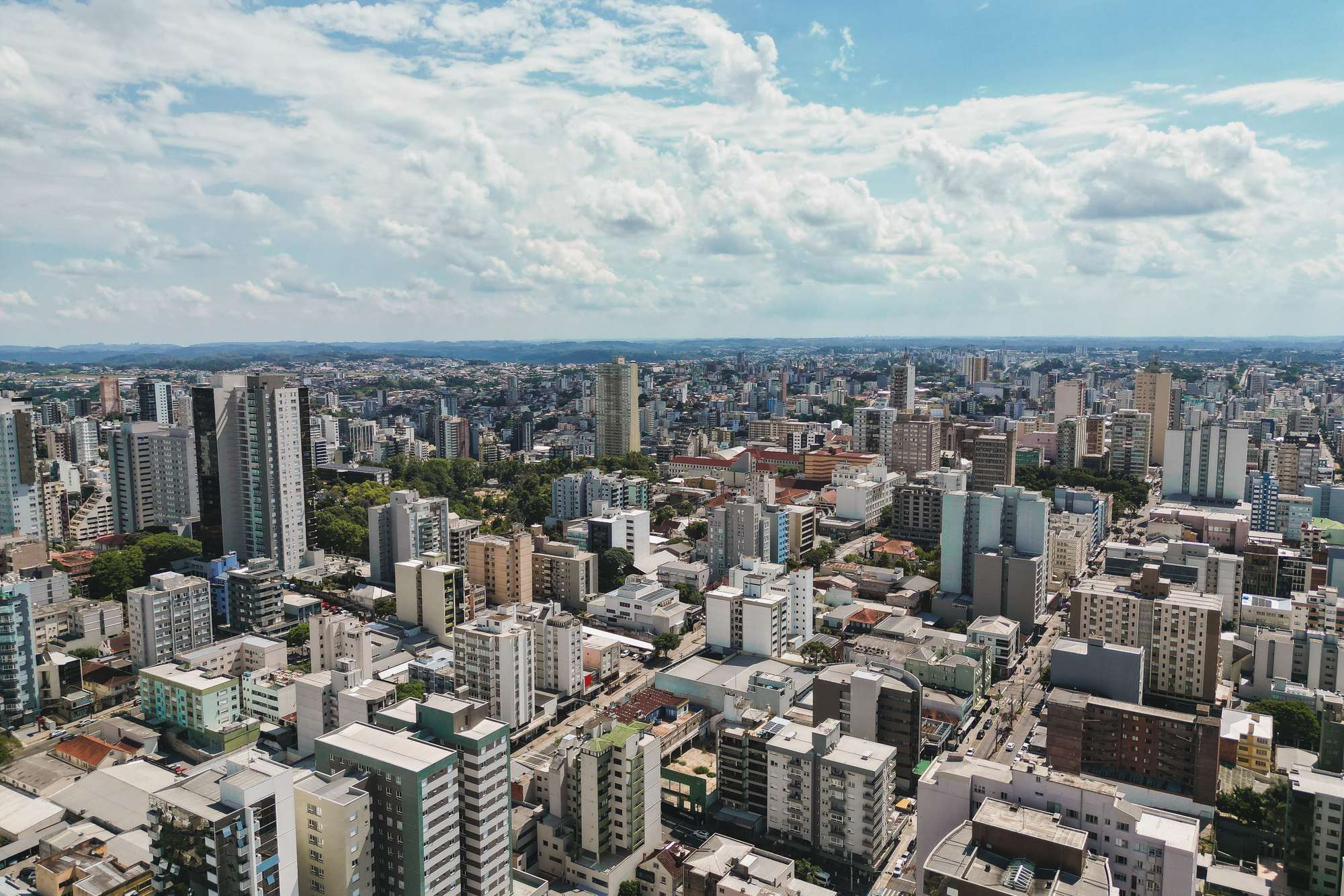 Vista aérea do centro de Caxias do Sul.