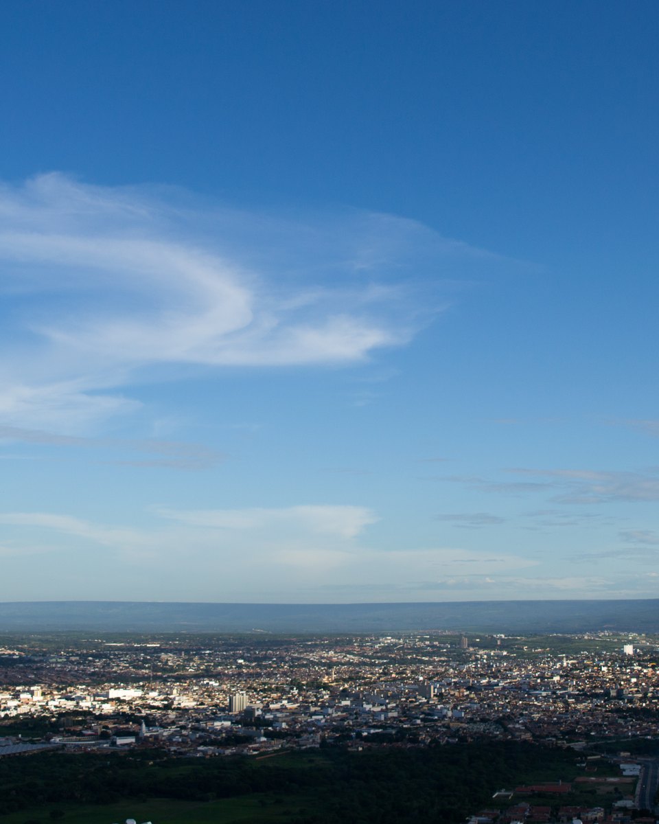 Vista de Juazeiro do Norte do alto da Colina do Horto.